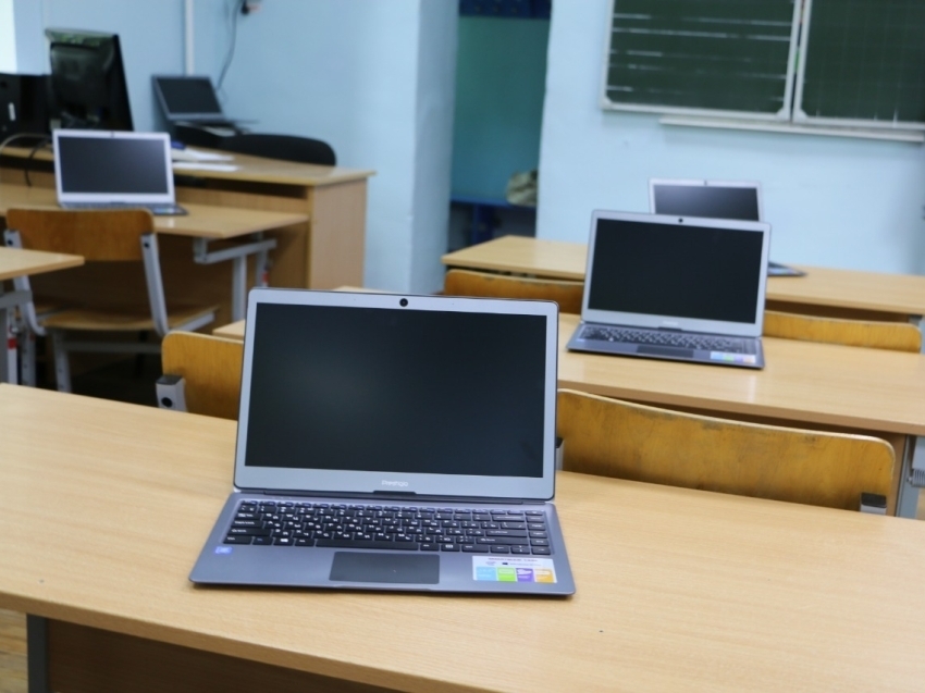 Новые компьютеры получили 90 образовательных организаций Забайкалья в 2020 году